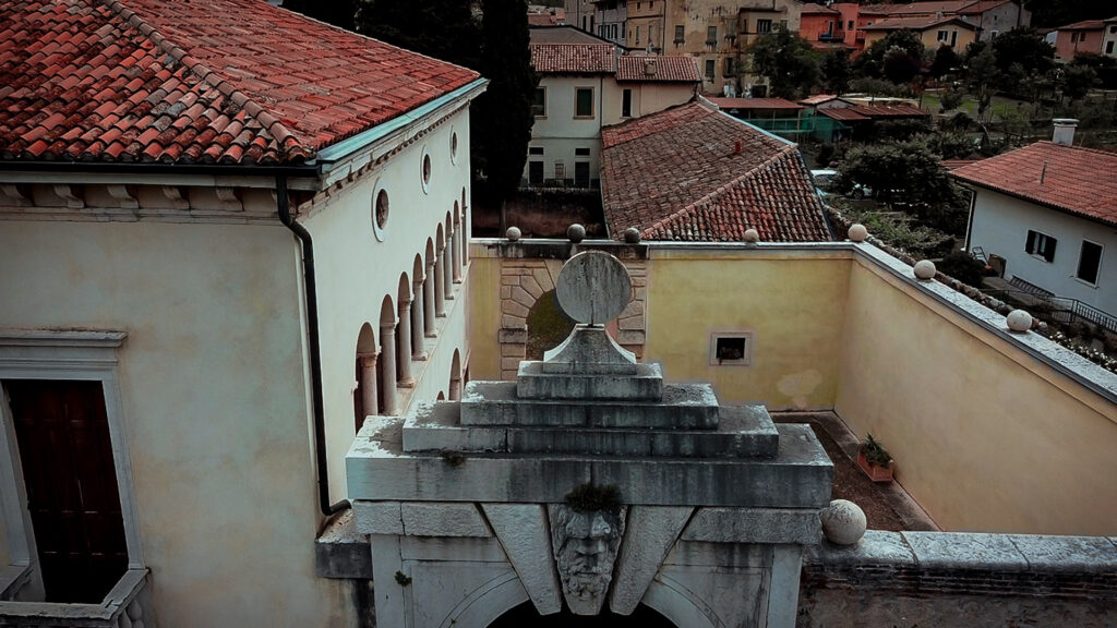 Cortile interno di Villa del Bene.